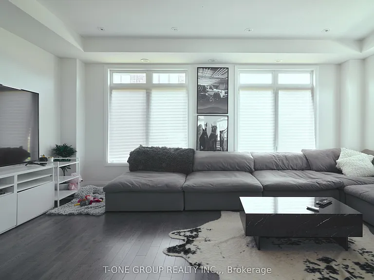 133 Moneypenny Pl N — Photo 11