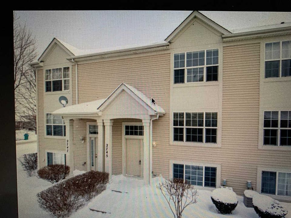 1st image of 2585 Canyon Dr
