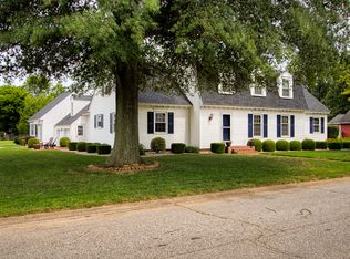 2501 Heather Ln, Henderson, KY 42420