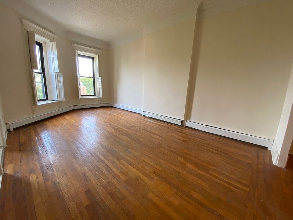 1st image of 532A Henry St APT 3F