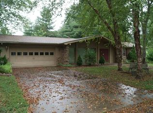 2011 Old Plank Rd, Newburgh, IN 47630