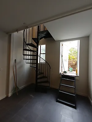 Rented by City Vista Inc | media 32