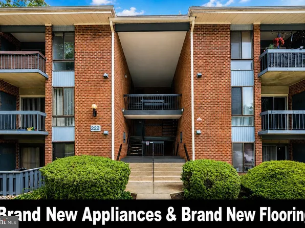 222 Echelon Rd APT 11, Voorhees, NJ 08043