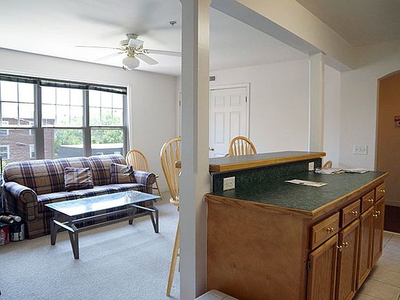 Common Living Room/Kitchen