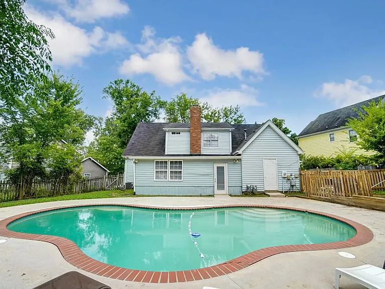 9501 Pondside Ln — Photo 35