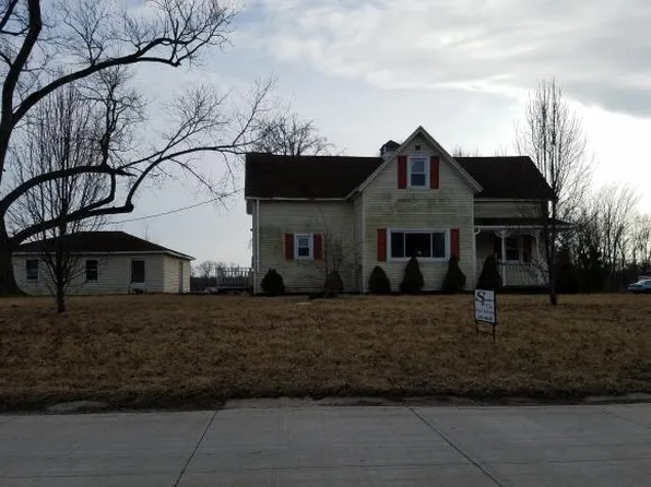 4190 Bible Grove Ln, Louisville, IL 62858