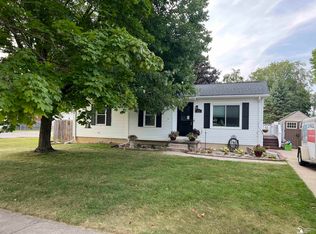 1205 Sunset Dr, Tecumseh, MI 49286