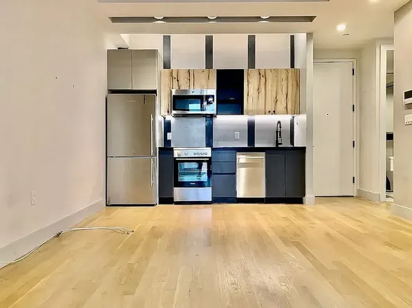 83 Starr Street image 1 of 16