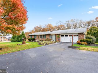 4145 London Bridge Rd, Sykesville, MD 21784