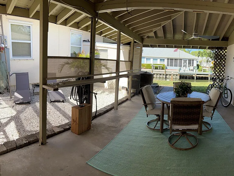 573 Tarawitt Dr — Photo 17