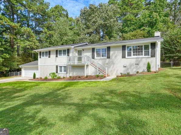 223 Johnson Dr, Canton, GA 30115