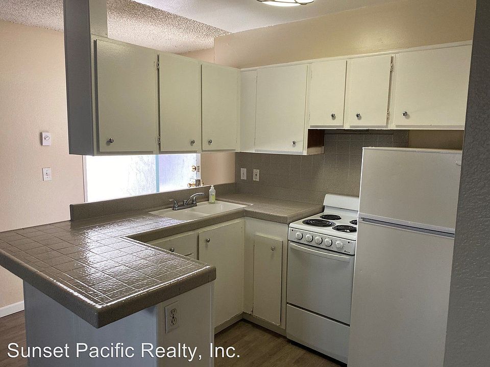 2nd image of 2243 Abbott St APT B
