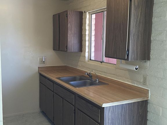 2nd image of 2807 W Via Del Santo