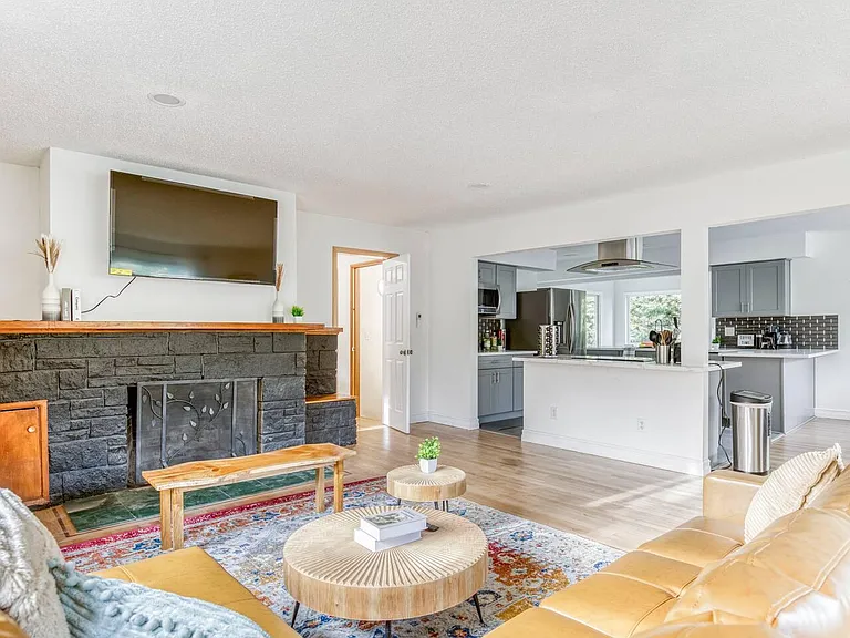 3131 SW Sherwood Pl — Photo 33
