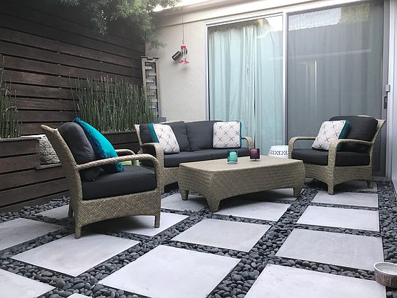 Garden Courtyard upon entry