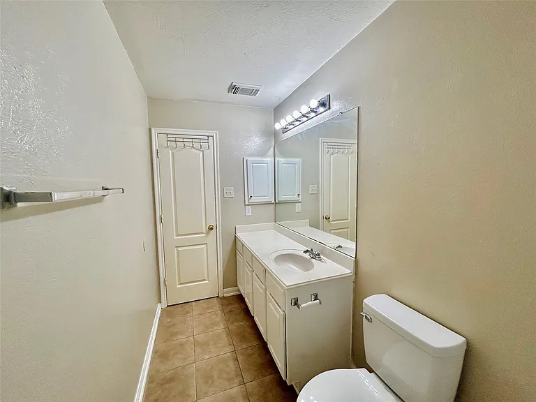 6535 Silky Moss Dr — Photo 37