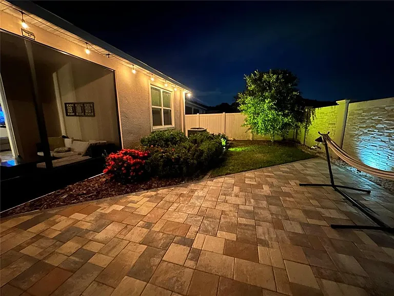 1127 Pipestone Pl — Photo 26
