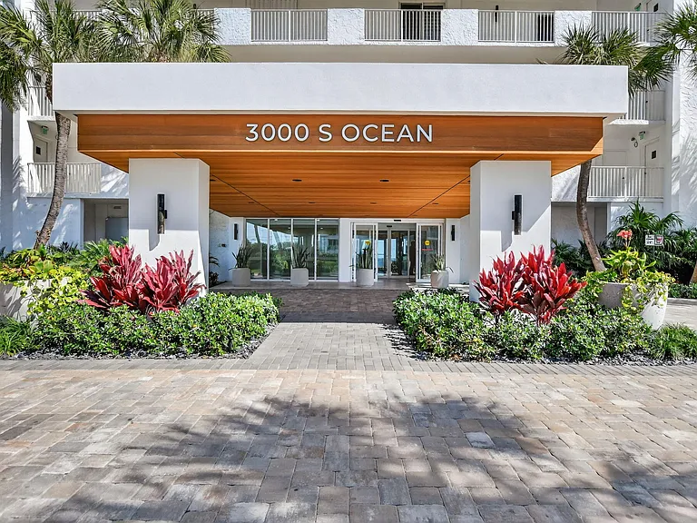 3000 S Ocean Blvd #1004 — Photo 41