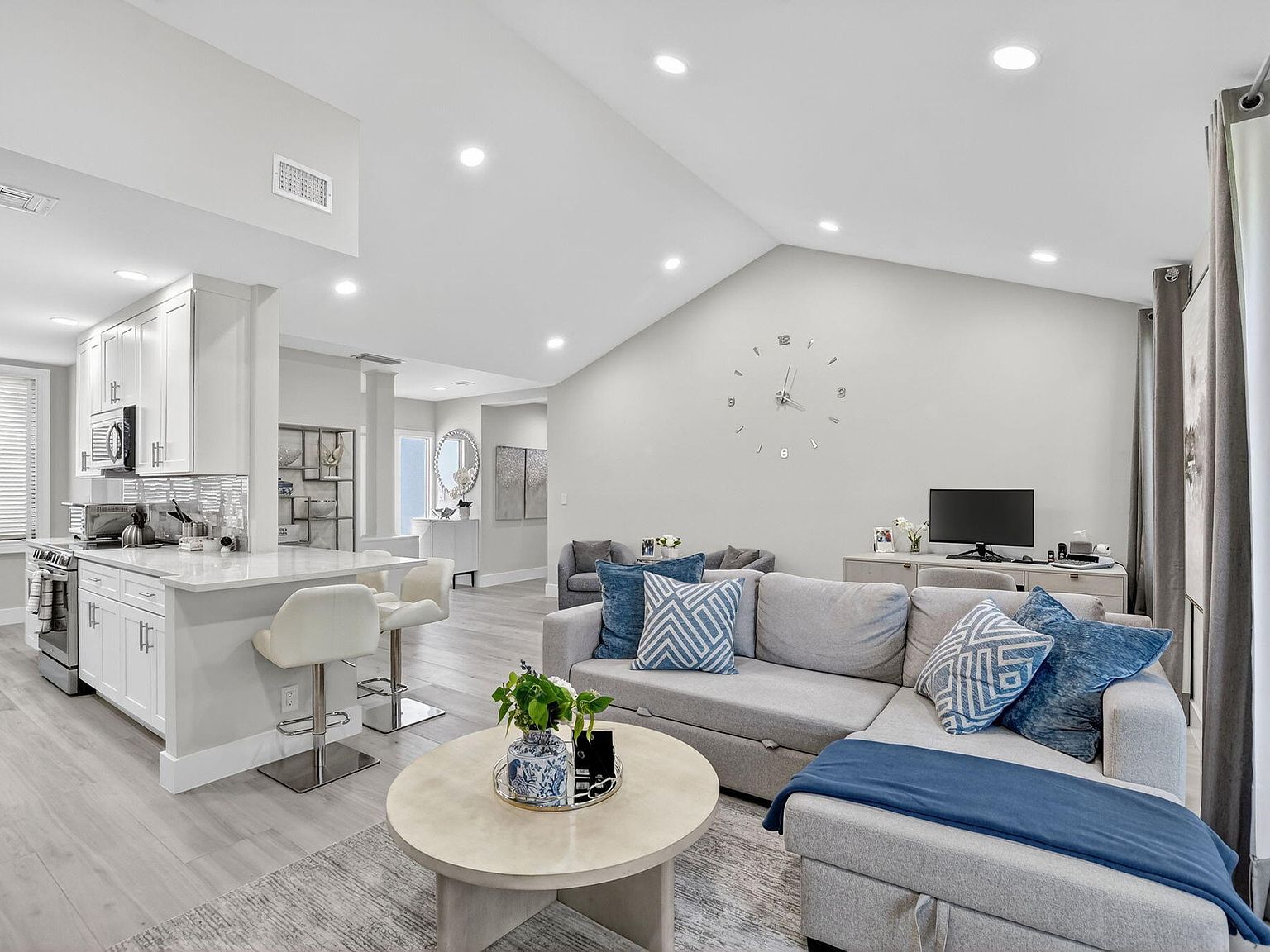 3503 Bridgewood Drive