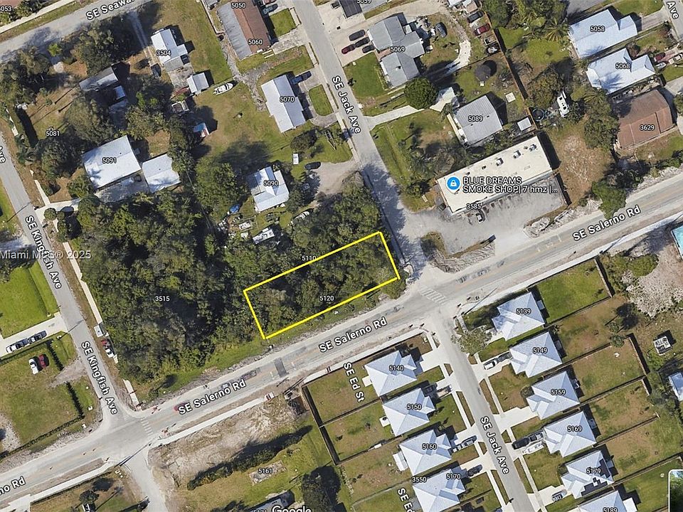 2nd image of 5120 SE Jack Ave
