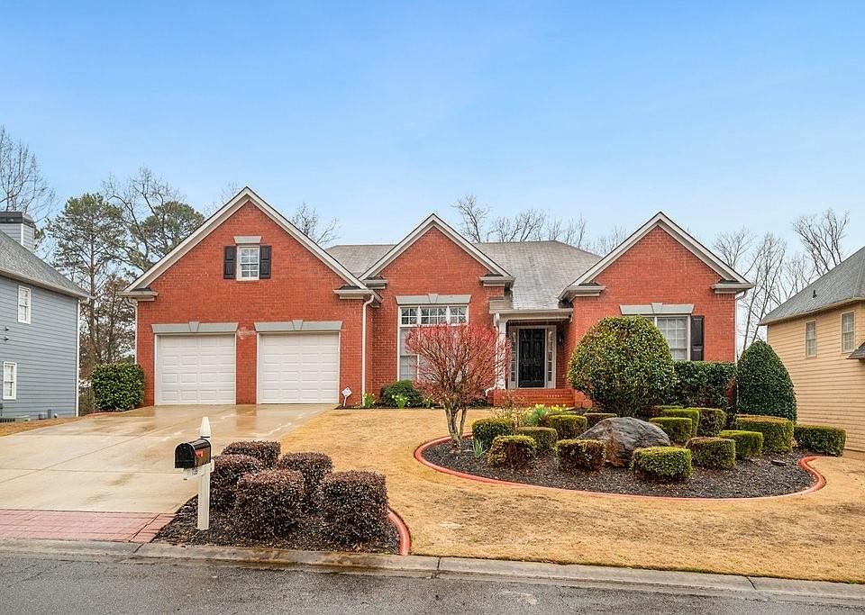 1st image of 739 Parkside Dr
