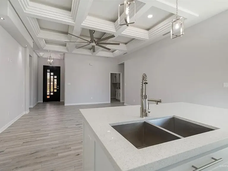 2700 E Comal Rd — Photo 5