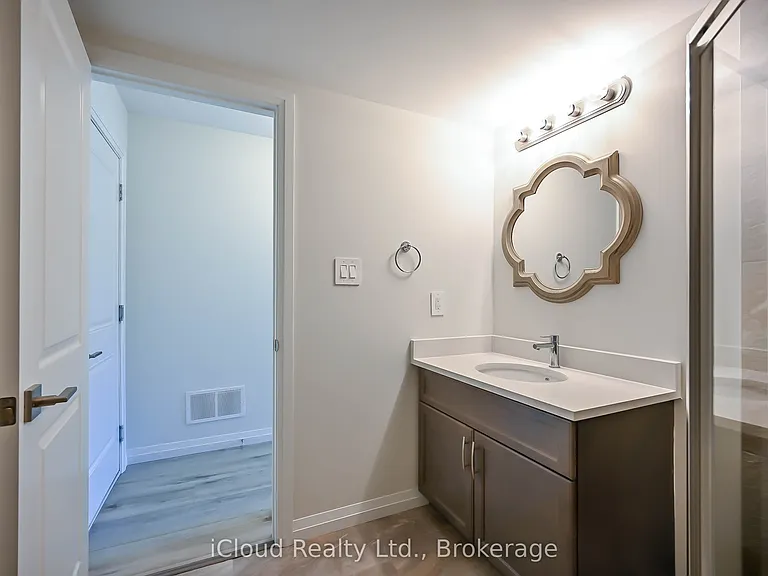 720 Grey St #58 — Photo 34