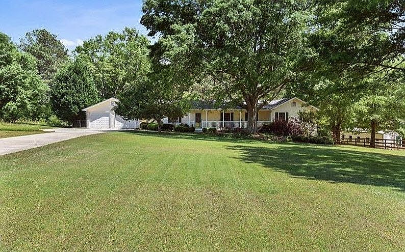 Large level front yard