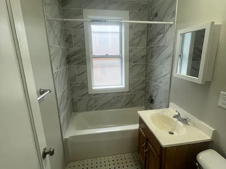 230 Fort Pleasant Avenue 62 Warner St — Photo 3