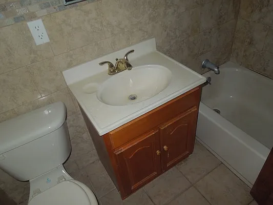 Rented by 5 Boro Realty Corp | media 35