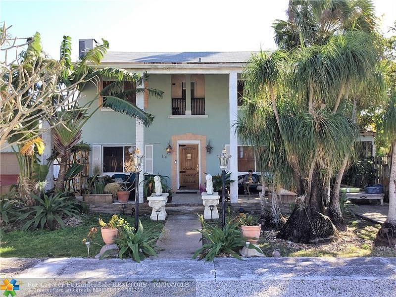 1st image of 124 NW 25th St