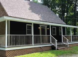 15 Follett St, North Smithfield, RI 02896