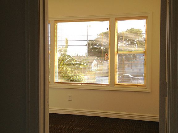 433-1/2 W. Century / Bdrm. 2