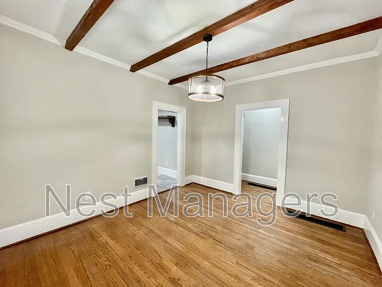 1312 Summitt Ave — Photo 8