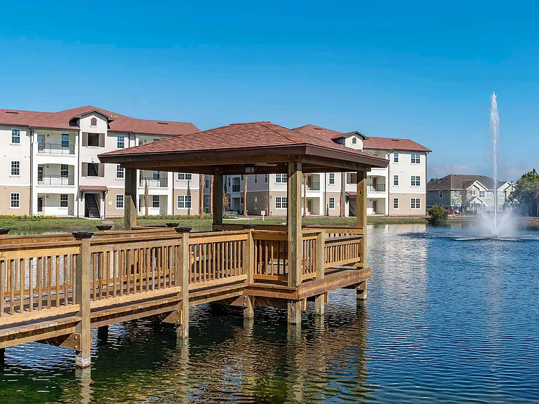 Tuscan Reserve Apartments — Photo 39