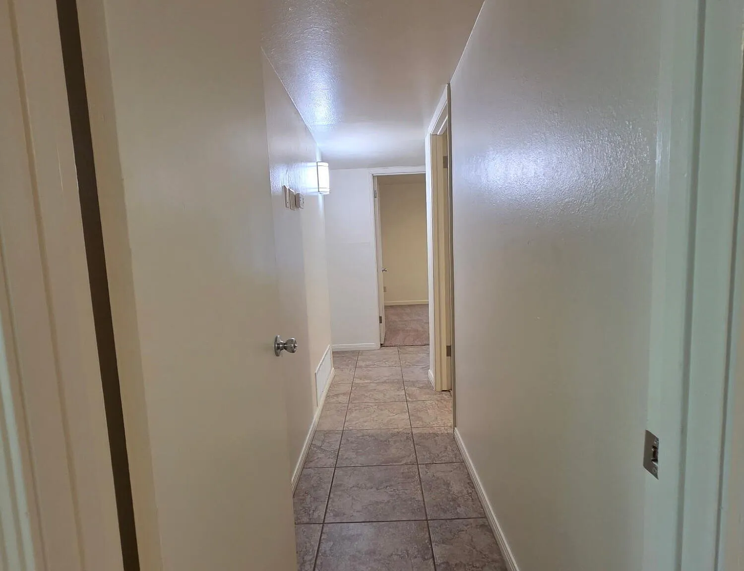 3 bed, 2.0 bath, 1548 sqft, $2,950 — Photo 3