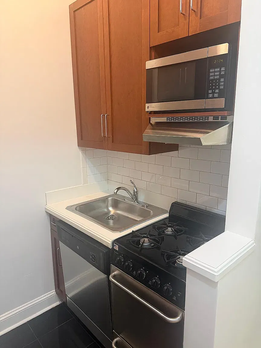 338 East 83rd Street — Photo 2