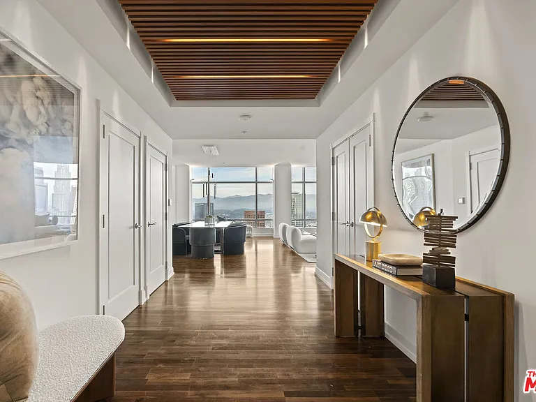900 W Olympic Blvd #47G — Photo 3