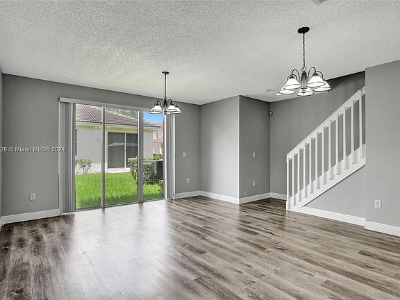 5th image of 2278 NE 42nd Ave