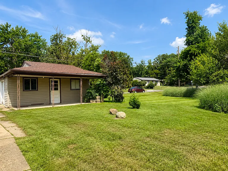 932 Bellwood Dr — Photo 8