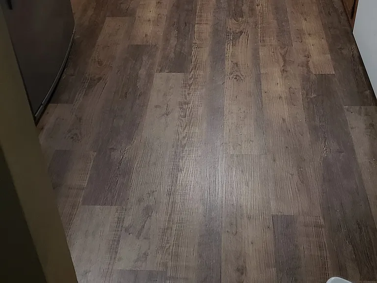 New kitchen floor as of 10/2025.