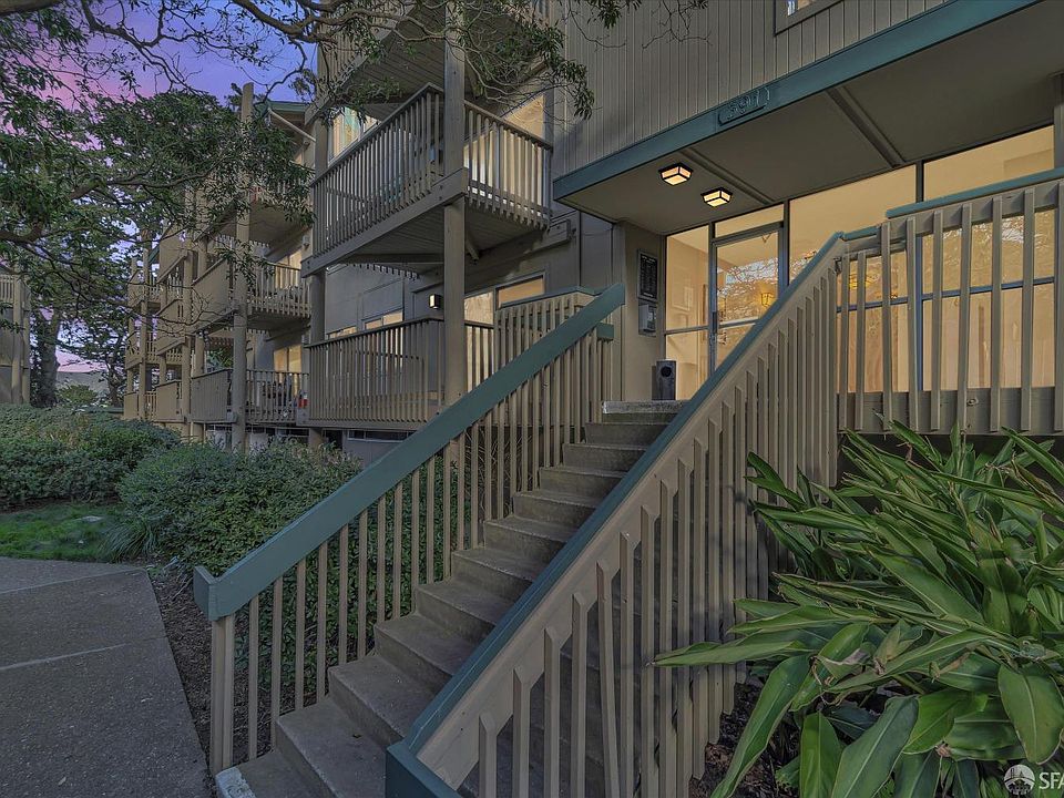 1st image of 391 Mandarin Dr APT 113
