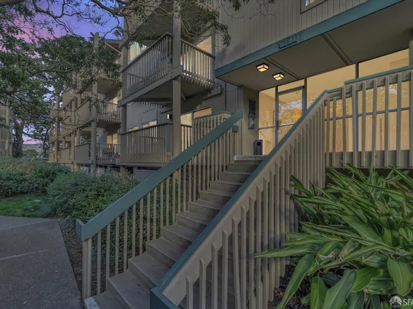 391 Mandarin Dr APT 113, Daly City, CA 94015