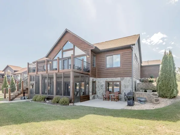 N8104 15th Avenue, New Lisbon, WI 53950