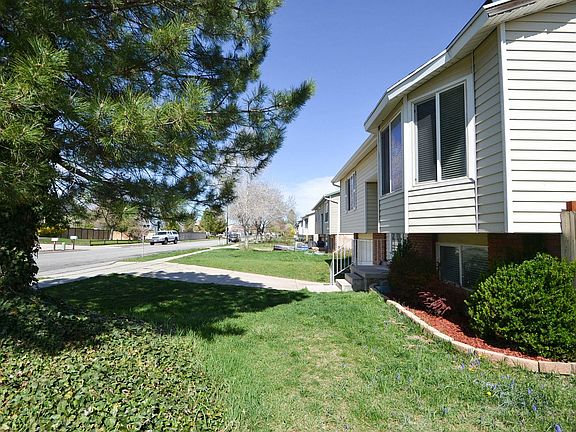 3rd image of 3260 W Crown St