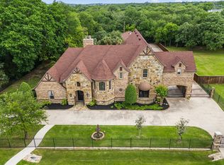 1560 Nightingale Cir, Roanoke, TX 76262