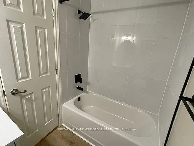 534 Wellington St #BSMNT — Photo 11