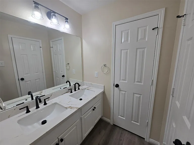 1806 Laurel Bay Dr — Photo 12