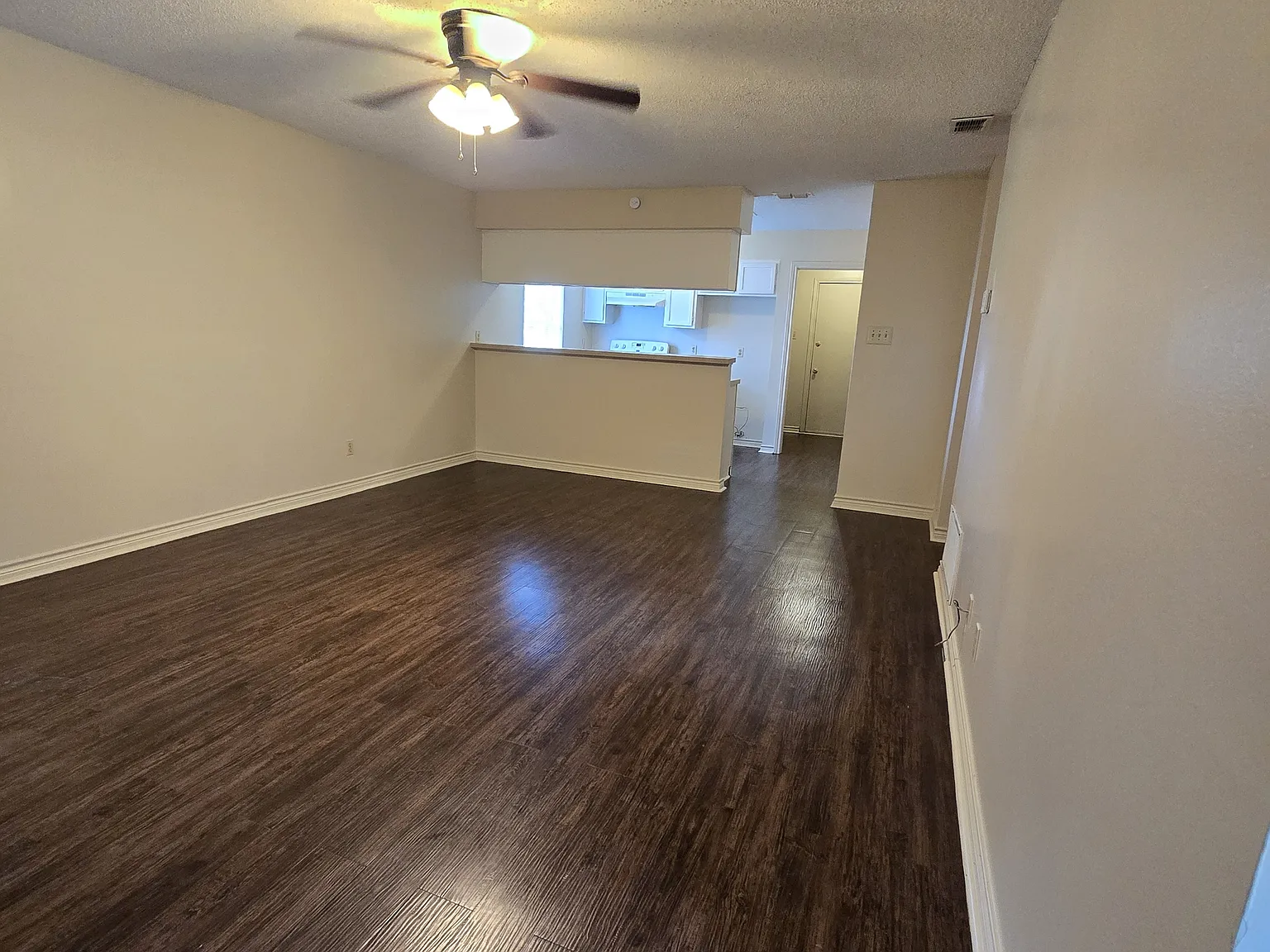 Tyler Duplexes - 3A — Photo 2