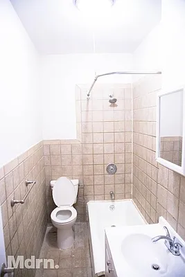 Rented by Mdrn Residential | media 18